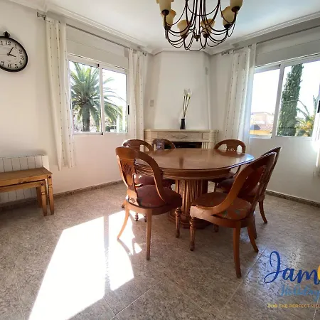 Villa Los Balcones