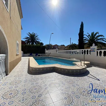 Villa Los Balcones